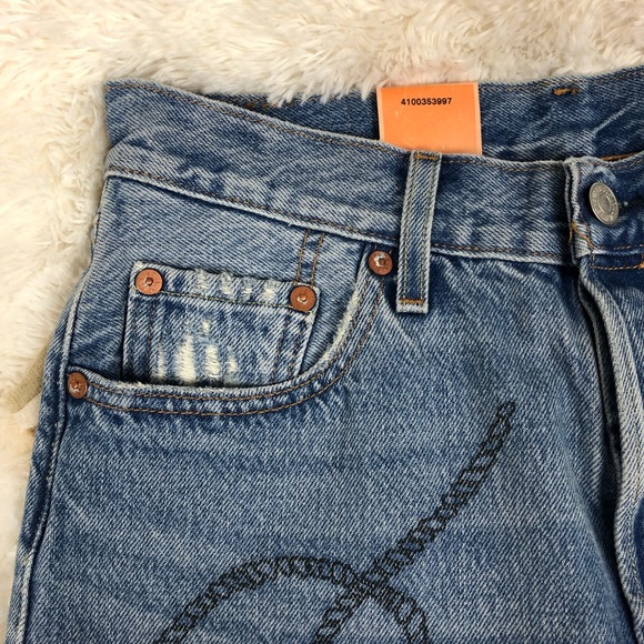 sold // NWT levi’s 501 rare distressed crop jeans - Picture 3 of 8
